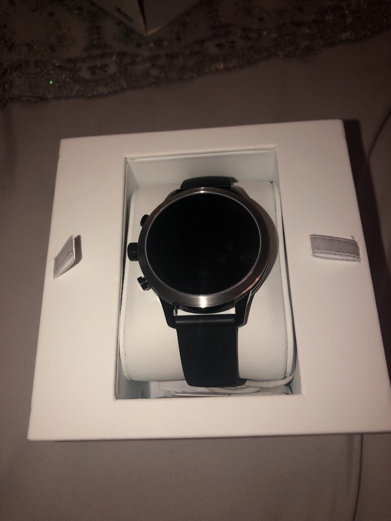 michael kors smartwatch refurbished